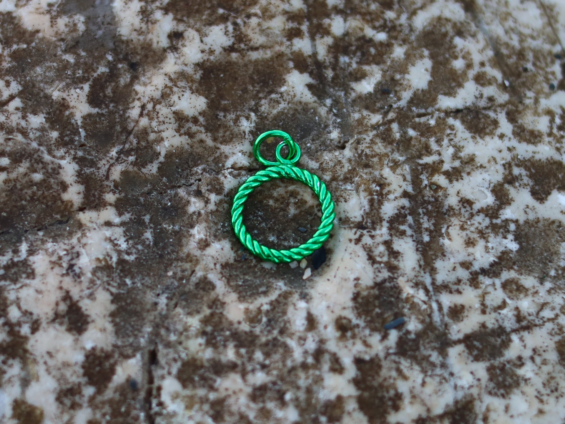 Charm Aro Verde